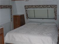 Full size bed